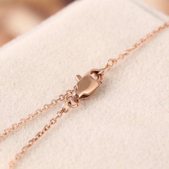 Michael Kors Round Shell Pendant Necklace - Picture 6 of 8